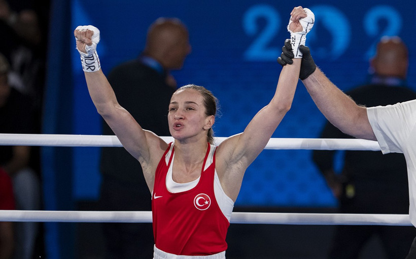 Milli boksör Buse Naz Çakıroğlu, Dünya Boks'un sıralamasında zirvede yer aldı