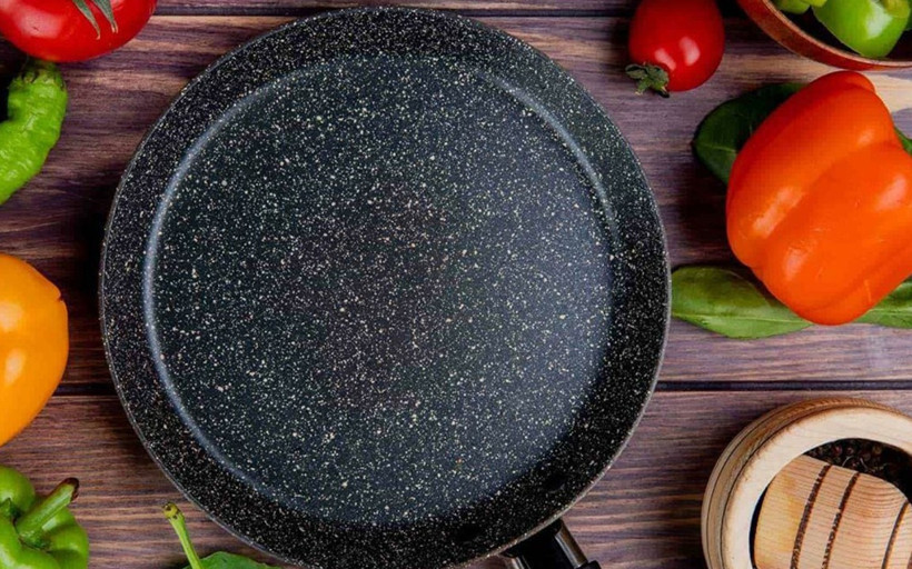 Atık plastik bilimin gücüyle bir anda hazineye dönüştü: Teflon’un zırhı kırıldı