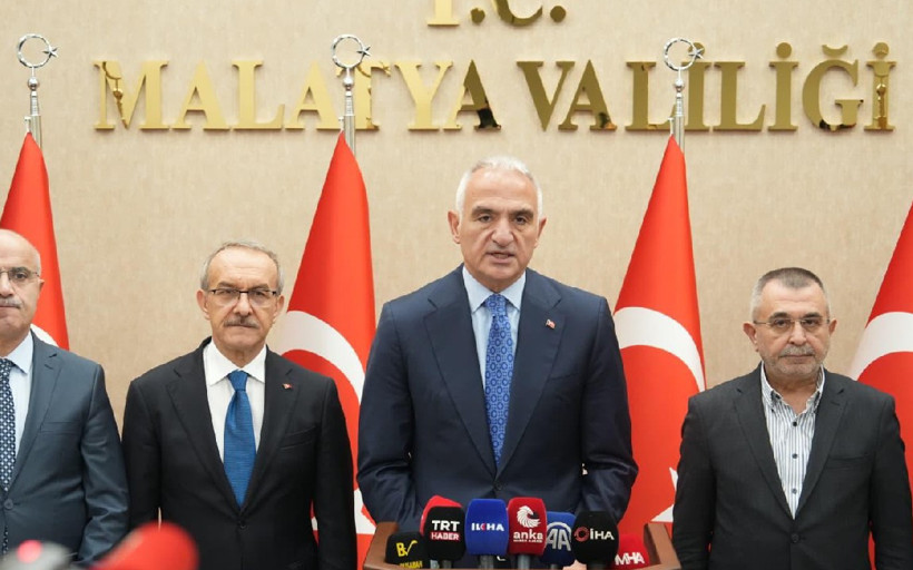 3 yıl sonra ortaya çıktı: Bakan Ersoy Malatya’da depremden son anda kurtulmuş