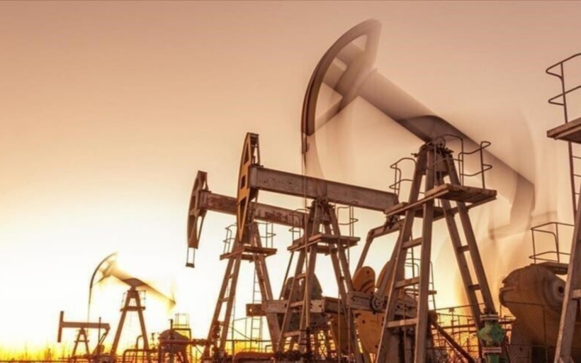 Petrol fiyatları barış anlaşması sinyalleriyle geriliyor