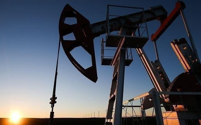 Orta Doğu'da karşılıklı saldırıların durması petrolü baskılıyor