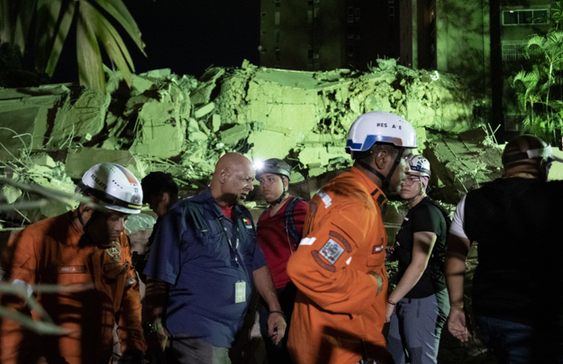 Venezuela'da peş peşe iki büyük deprem! Yerle bir oldu, can kaybı artıyor - Resim : 5
