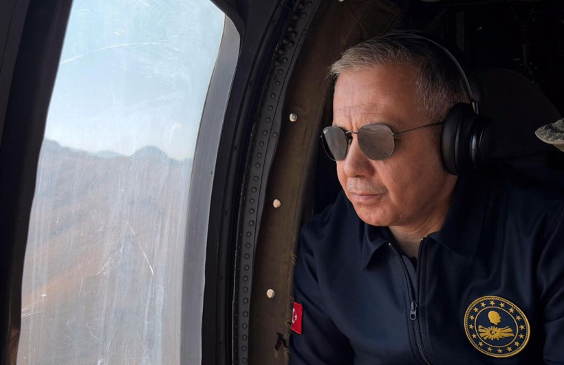 Bakan Yerlikaya Hakkari semalarında: Sınır hattında denetim - Resim: 8