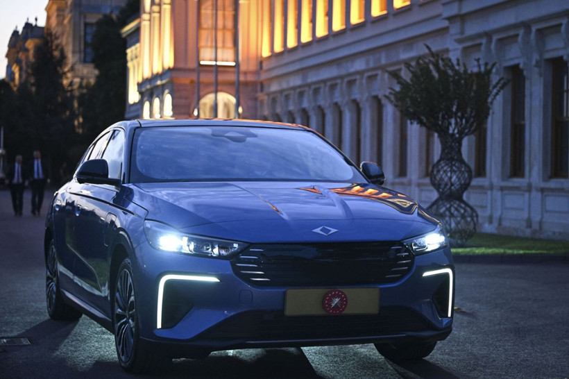 Togg'un yeni modeli T10F, Cumhurbaşkanı Erdoğan'a hediye edildi! Dolmabahçe'de test sürüşü yaptı - Resim: 9