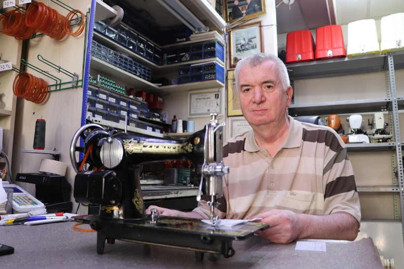 100 yıllık dikiş makinesini tıkır tıkır çalıştırıyor - Resim: 2