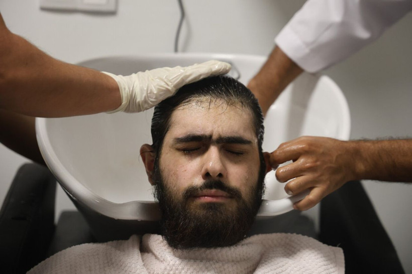 Evden çıkmayan telefon bağımlısı genç ikna edildi! Üç yıl sonra ilk kez banyo yaptı - Resim: 4