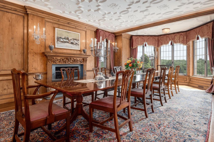 Medya devini yöneten aile için inşa edilen malikane satışa çıktı - Resim: 5