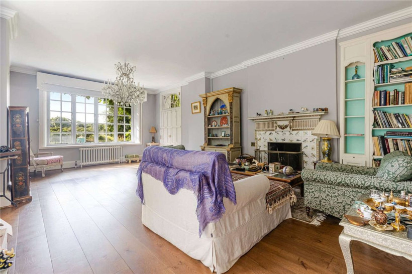 Rolling Stones efsanesinin malikanesi satışta: İstenen fiyat dudak uçuklattı - Resim: 14