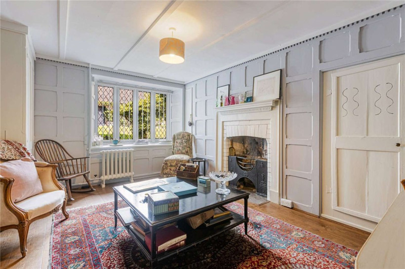 Rolling Stones efsanesinin malikanesi satışta: İstenen fiyat dudak uçuklattı - Resim: 15