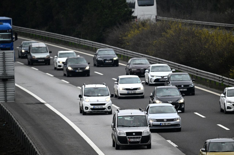 Bayram dönüşü başladı: Anadolu Otoyolu'nda yoğunluk - Resim: 13