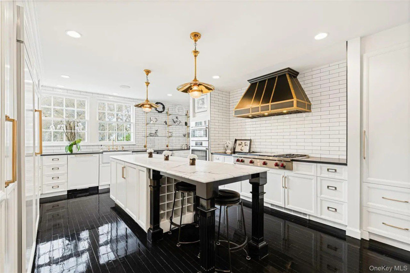 Müşteri bulamayınca 2 milyon 250 bin dolar indirim yaptılar - Resim: 7