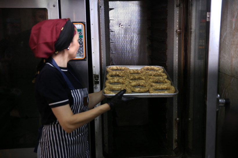 Karadeniz'den şaşırtan lezzet: Hamsiyi bu kez simidin içine koydular - Resim: 6