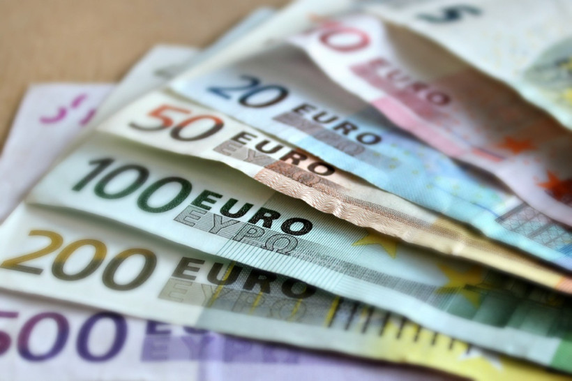 Euro için Fransa alarmı: Bütçe geçse bile baskı sürebilir - Resim: 7