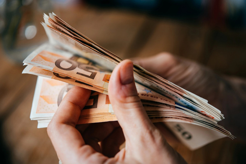 Euro için Fransa alarmı: Bütçe geçse bile baskı sürebilir - Resim: 2