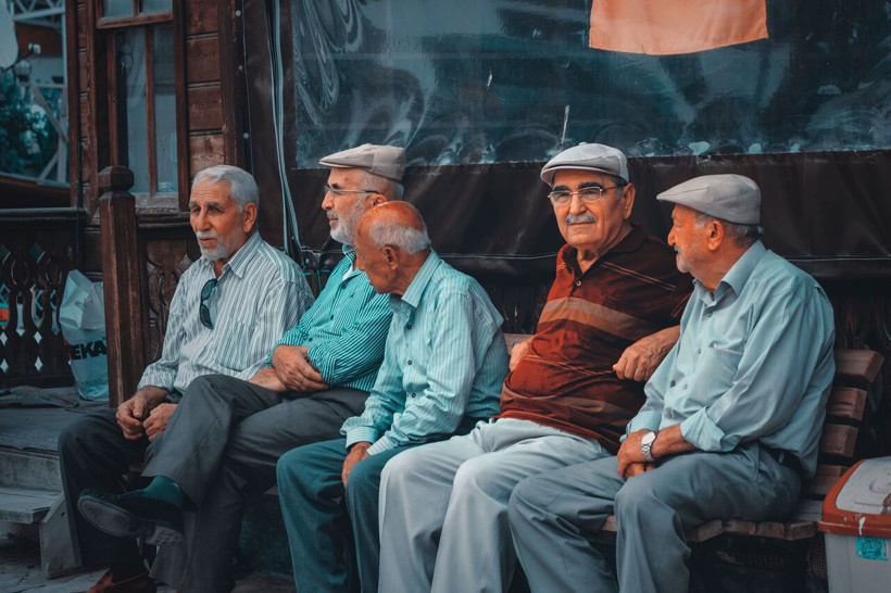 Emekli maaşlarının geleceği mercek altında: Kesinti ve yaş artışı gündemde - Resim: 2