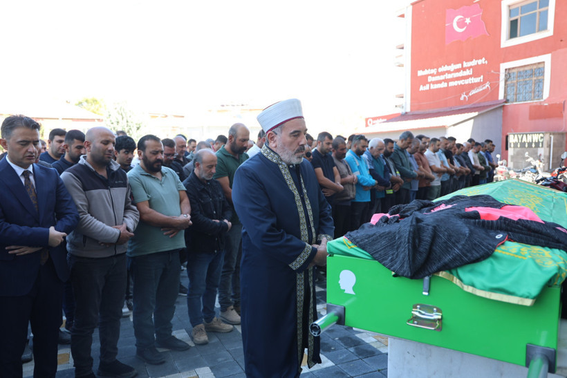 Boğazına kek kaçan Eylül'den acı haber - Resim : 1