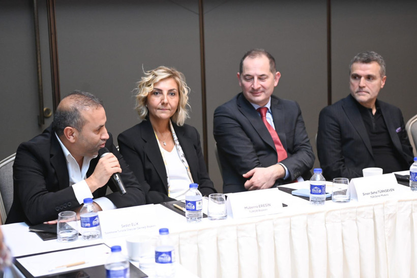 Ersoy: İstanbul'a 9 ayda 13.5 milyon turist geldi - Resim : 2