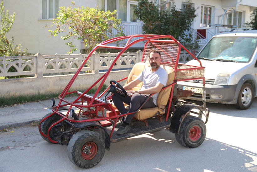 20 bin TL'ye kendi aracını yaptı: 5 litre benzinle 370 kilometre yol gidiyor - Resim : 1