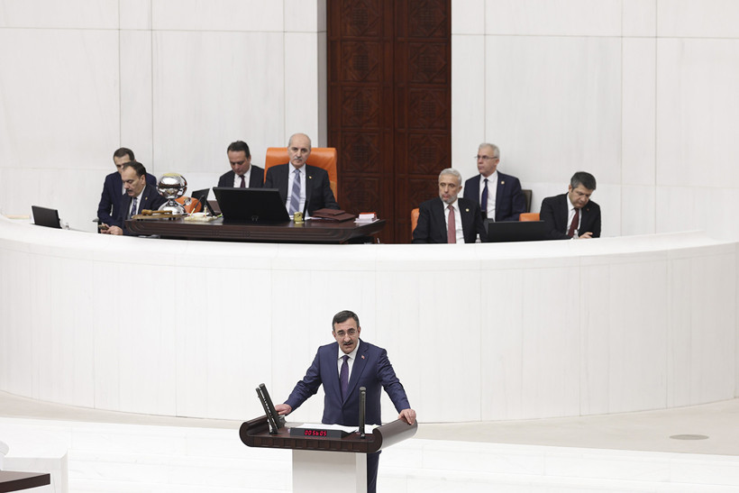 Cumhurbaşkanı Yardımcısı Yılmaz: 2026'da enflasyonu y&uuml;zde 20'nin altına indirmeyi hedefliyoruz - Resim : 3