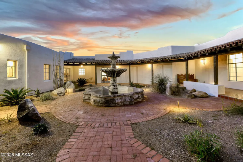 Oscarlı oyuncunun ölene kadar yaşadığı 7 odalı 6 banyolu ev satışa çıktı - Resim: 17