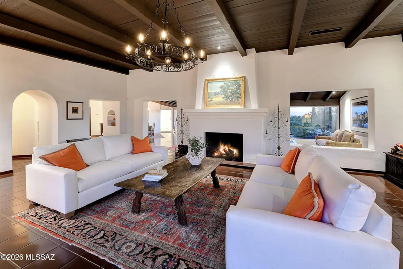 Oscarlı oyuncunun ölene kadar yaşadığı 7 odalı 6 banyolu ev satışa çıktı - Resim: 5