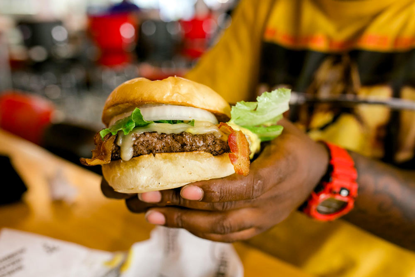 Bir dönemin efsane burger zinciri küçüldü: Şube sayısı 500’den 44’e düştü - Resim: 6
