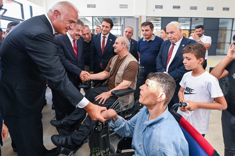 Bakan Ersoy kütüphanelerdeki Cumhuriyet rekorlarını açıkladı - Resim : 1