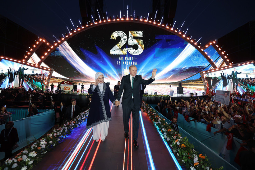 Erdoğan&rsquo;dan AK Parti'nin 25. yıl d&ouml;n&uuml;m&uuml;nde tarihi mesajlar: Gelecek 50 yılı planladık - Resim : 8
