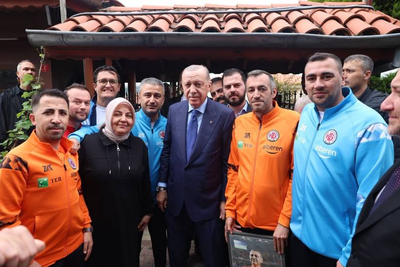 Cumhurbaşkanı Erdoğan, İstanbul Kastamonuspor yönetimiyle bir araya geldi - Resim : 1