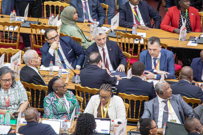 Türkiye’den DTÖ zirvesinde yoğun diplomasi: 140 milyar dolarlık ticaret hedefi masada - Resim : 1