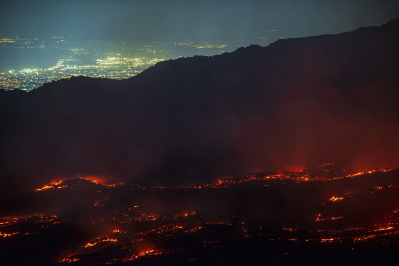 Sicilya'da kırmızı alarm: Etna yeniden uyandı - Resim: 2