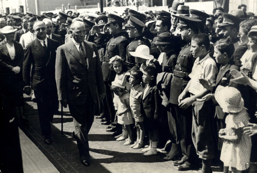 Esaretten &ouml;zg&uuml;rl&uuml;ğe: 23 Nisan! T&uuml;rkiye Cumhuriyeti'nin 106 yıllık gururu - Resim : 4