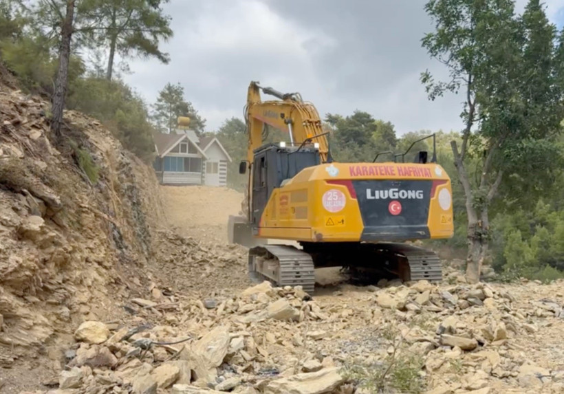 Orman sınırı mağduru aileden ilginç çözüm: Yıkım kararı çıkan evini 150 metre ilerideki arsasına taşıdı - Resim : 3