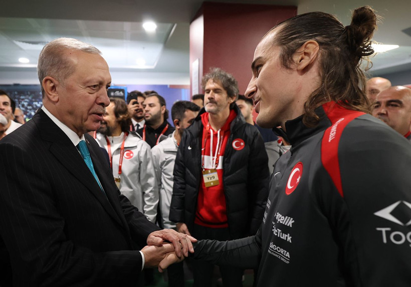Erdoğan'dan soyunma odasında Milli Takıma tebrik - Resim: 6