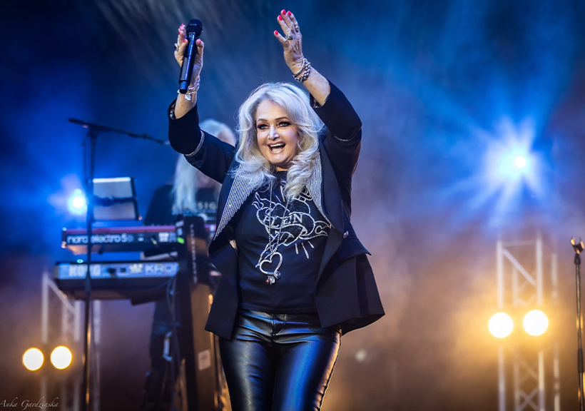Müzik dünyasının efsane ismi Bonnie Tyler hayatını kaybetti - Resim : 1