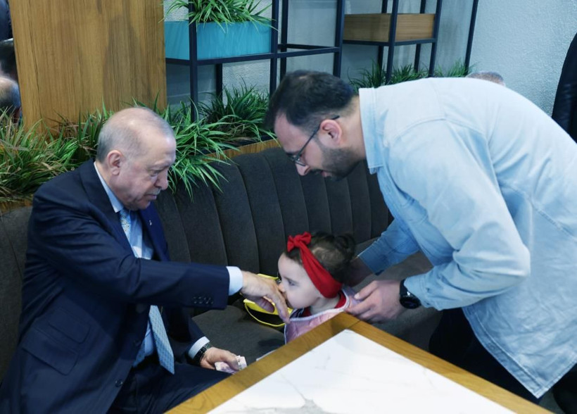 Erdoğan, vatandaşlarla kafede sohbet etti - Resim: 5