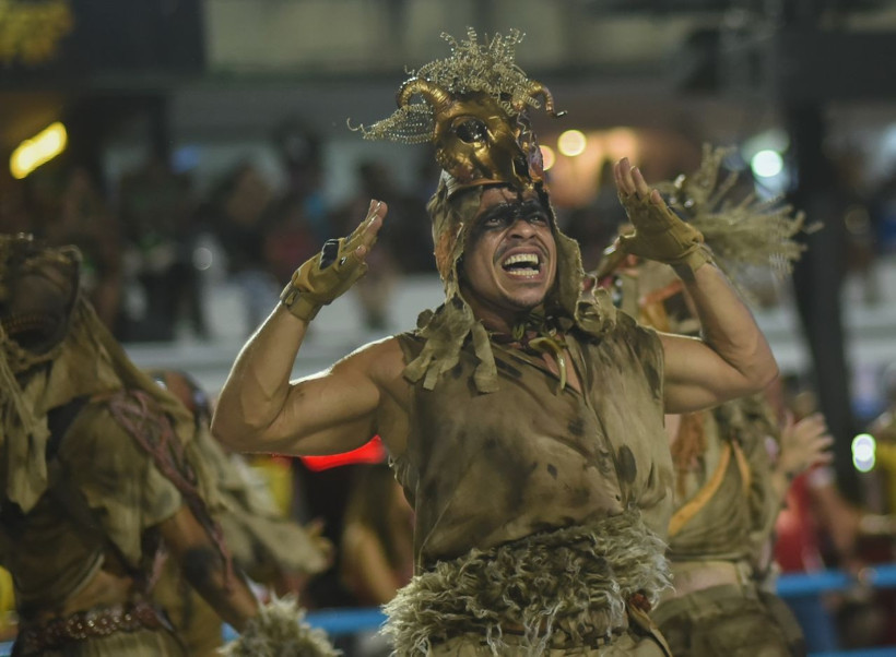 Brezilya’da Rio Karnavalı samba geçitleriyle başladı - Resim: 2