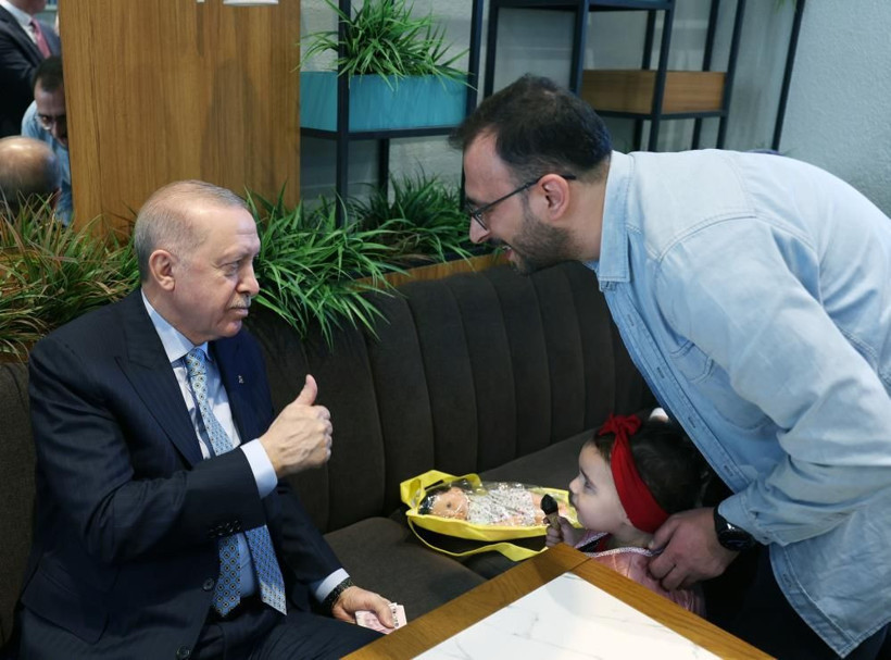 Erdoğan, vatandaşlarla kafede sohbet etti - Resim: 6