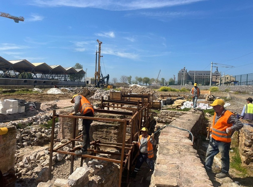 Haydarpaşa Garı'nın temelinde kritik bulgu: Ahşap kazıkların yüzde 80'i yok olmuş - Resim: 2