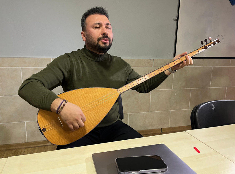 Düğünlerinde bir şarkı söylediler, hayatlarının şokunu yaşadılar - Resim : 1