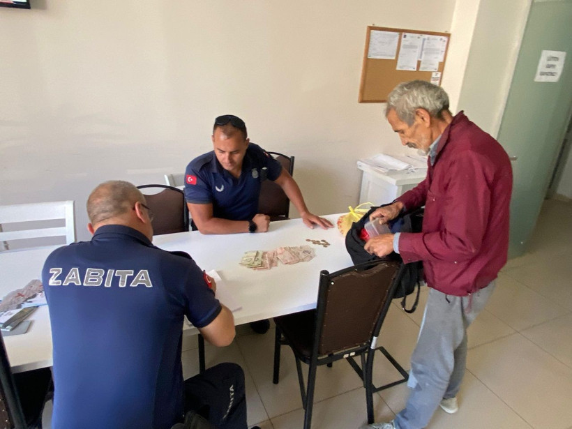 270 lirayı 30 dakikada topladı! Dilencinin kazancı zabıtayı şaşırttı - Resim: 3