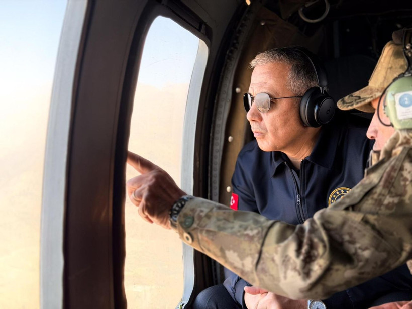 Bakan Yerlikaya Hakkari semalarında: Sınır hattında denetim - Resim: 2