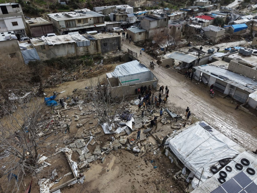 Şiddetli yağışlar nedeniyle İdlib'de 10 mülteci kampı sular altında kaldı - Resim: 14