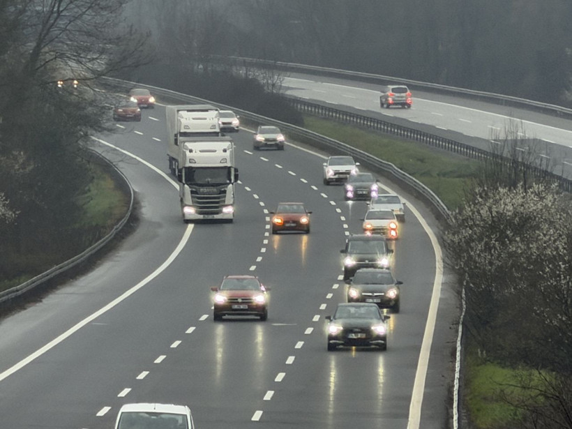 Anadolu Otoyolu'nda bayram trafiği başladı - Resim: 6