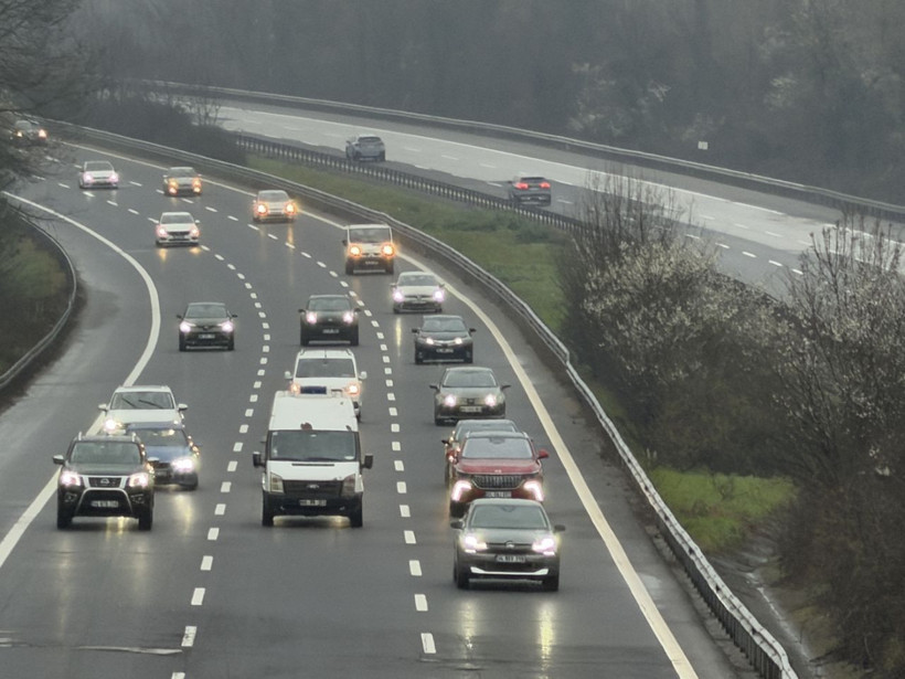 Anadolu Otoyolu'nda bayram trafiği başladı - Resim: 7