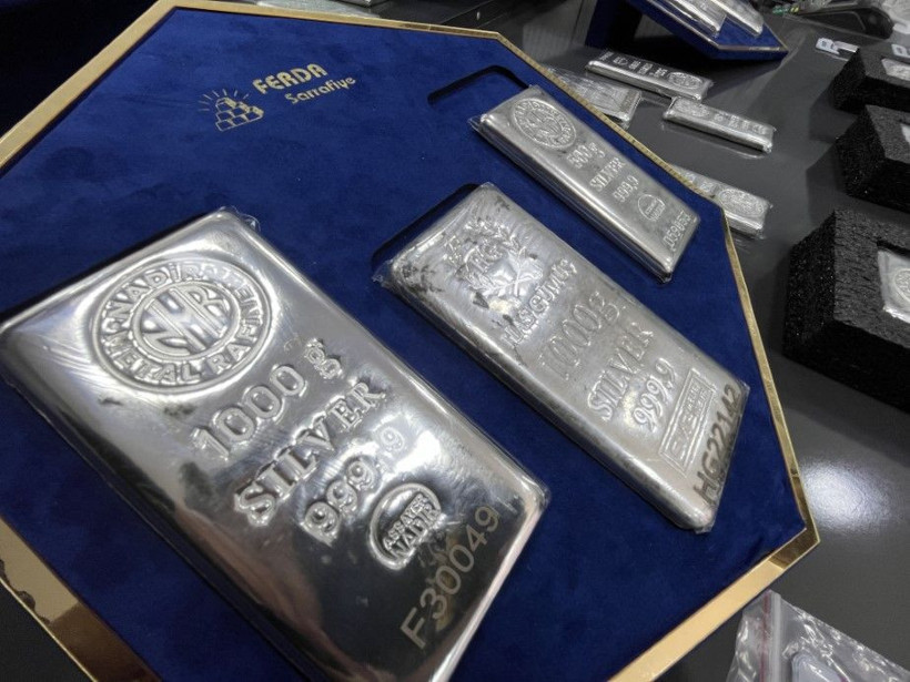 Gümüş ve altın fiyatlarında büyük kırılma: Dev bankalar 3 ay, 6 ay ve 1 yıllık yeni tahminlerini açıkladı! - Resim: 10