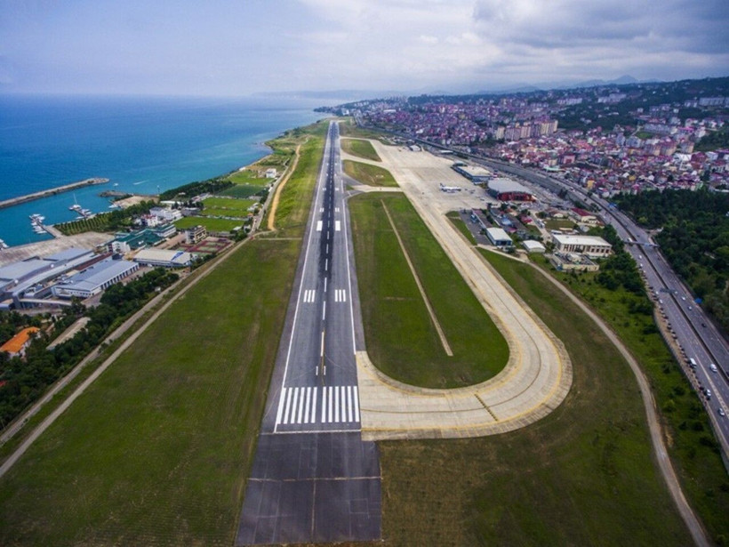 Olaylı pist tarih oluyor: 10 milyon yolcu kapasiteli yeni havalimanı geliyor - Resim: 8