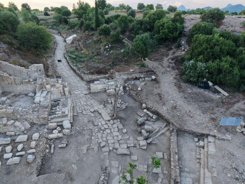 Aspendos'ta 2 bin yıllık Tiyatro Caddesi gün yüzüne çıktı! - Resim: 11