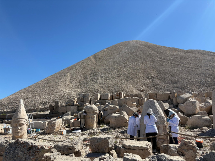 Nemrut’un dev heykellerine 5 yıllık koruma kalkanı - Resim : 2