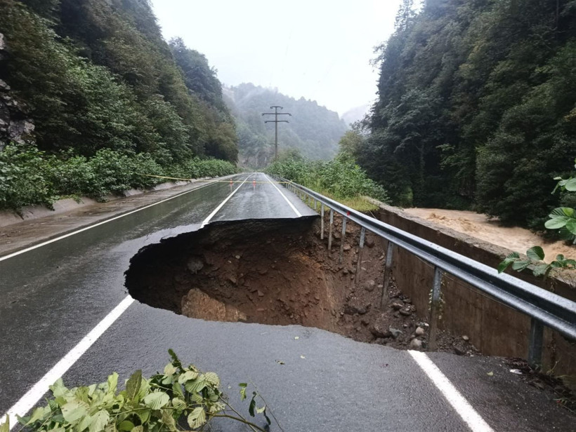 Doğu Karadeniz’de sağanak kabusu: Hayat felç oldu - Resim: 6